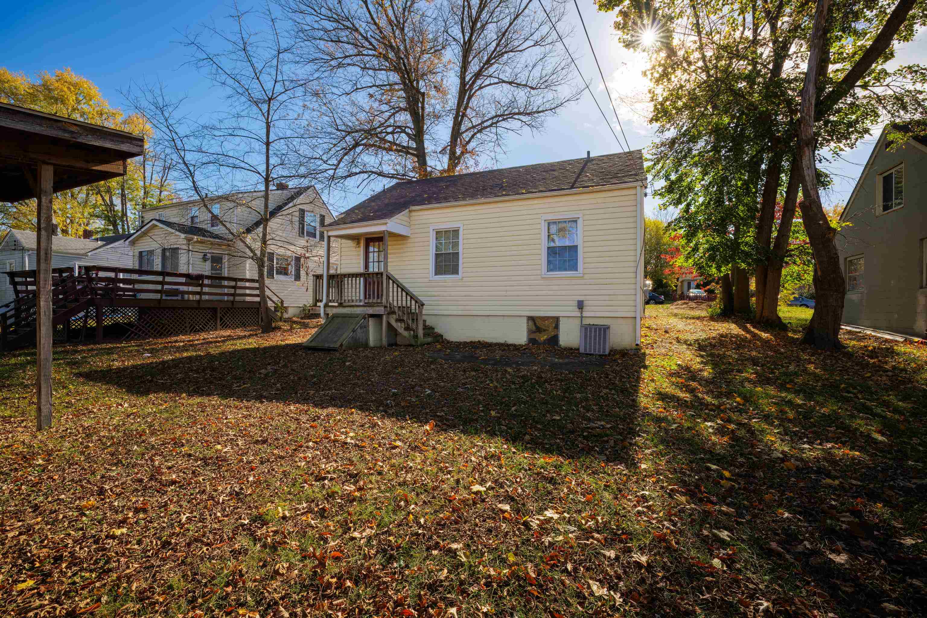 317 JAMES AVE, WAYNESBORO, Virginia 22980, 2 Bedrooms Bedrooms, ,1 BathroomBathrooms,Residential,317 JAMES AVE,658586 MLS # 658586