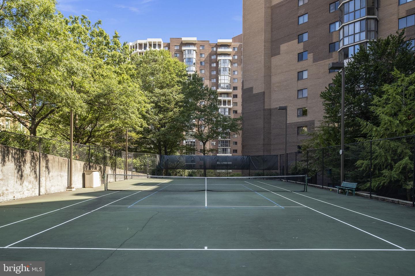 1600 N OAK ST #219, ARLINGTON, Virginia 22209, 3 Bedrooms Bedrooms, ,3 BathroomsBathrooms,Residential,For sale,1600 N OAK ST #219,VAAR2050670 MLS # VAAR2050670