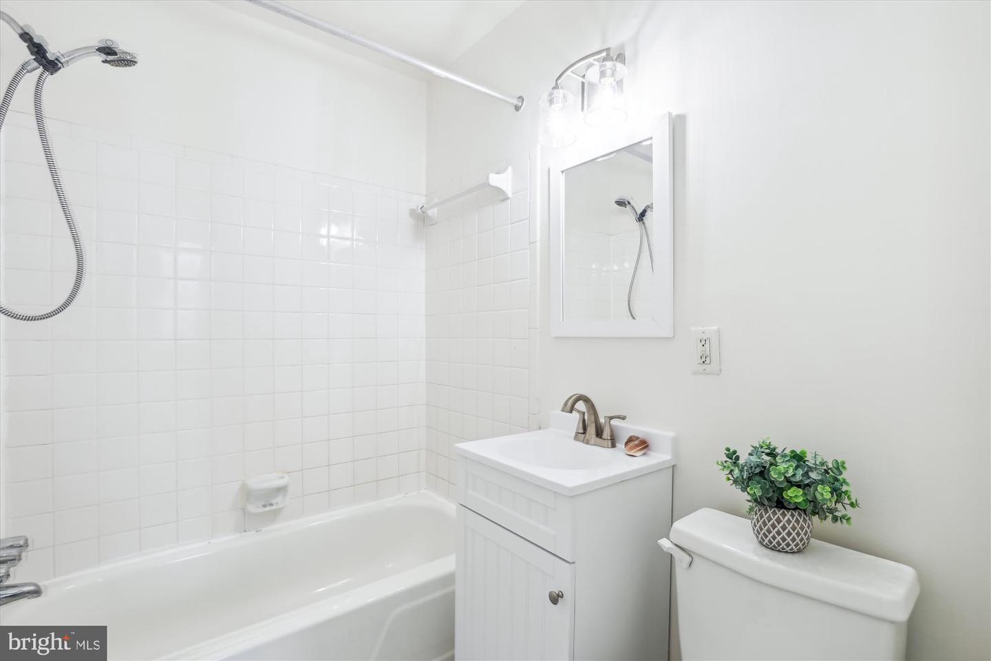 935 WESTMINSTER ST NW, WASHINGTON, District Of Columbia 20001, 5 Bedrooms Bedrooms, ,2 BathroomsBathrooms,Residential,For sale,935 WESTMINSTER ST NW,DCDC2167490 MLS # DCDC2167490