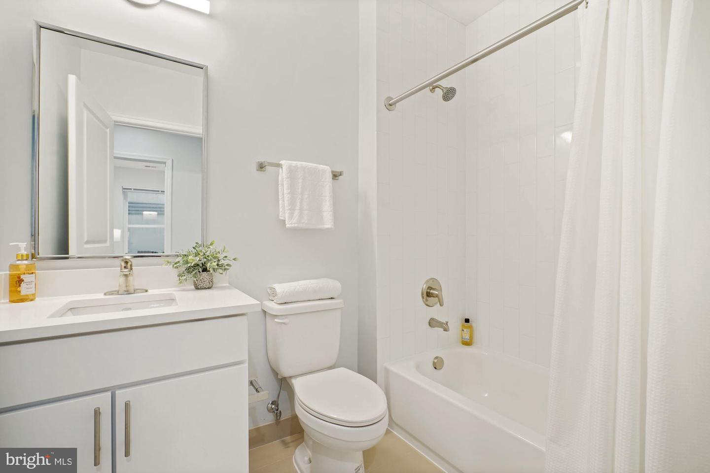 1021 SPRING RD NW #1, WASHINGTON, District Of Columbia 20010, 3 Bedrooms Bedrooms, ,2 BathroomsBathrooms,Residential,For sale,1021 SPRING RD NW #1,DCDC2168572 MLS # DCDC2168572