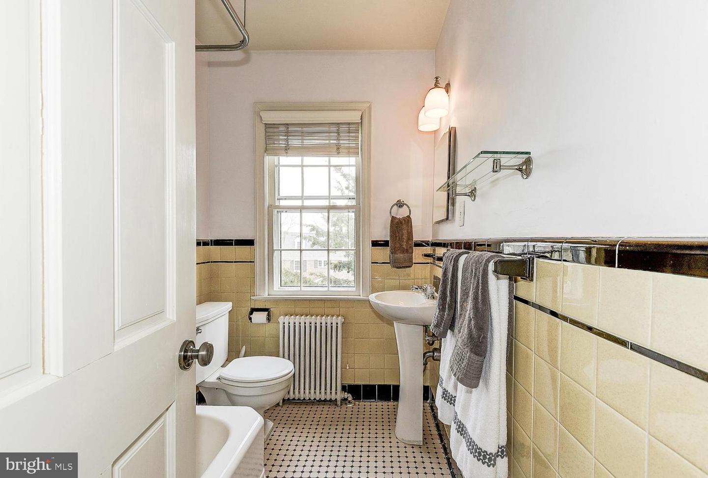 2801 CORTLAND PL NW #304, WASHINGTON, District Of Columbia 20008, 1 Bedroom Bedrooms, ,1 BathroomBathrooms,Residential,For sale,2801 CORTLAND PL NW #304,DCDC2169586 MLS # DCDC2169586