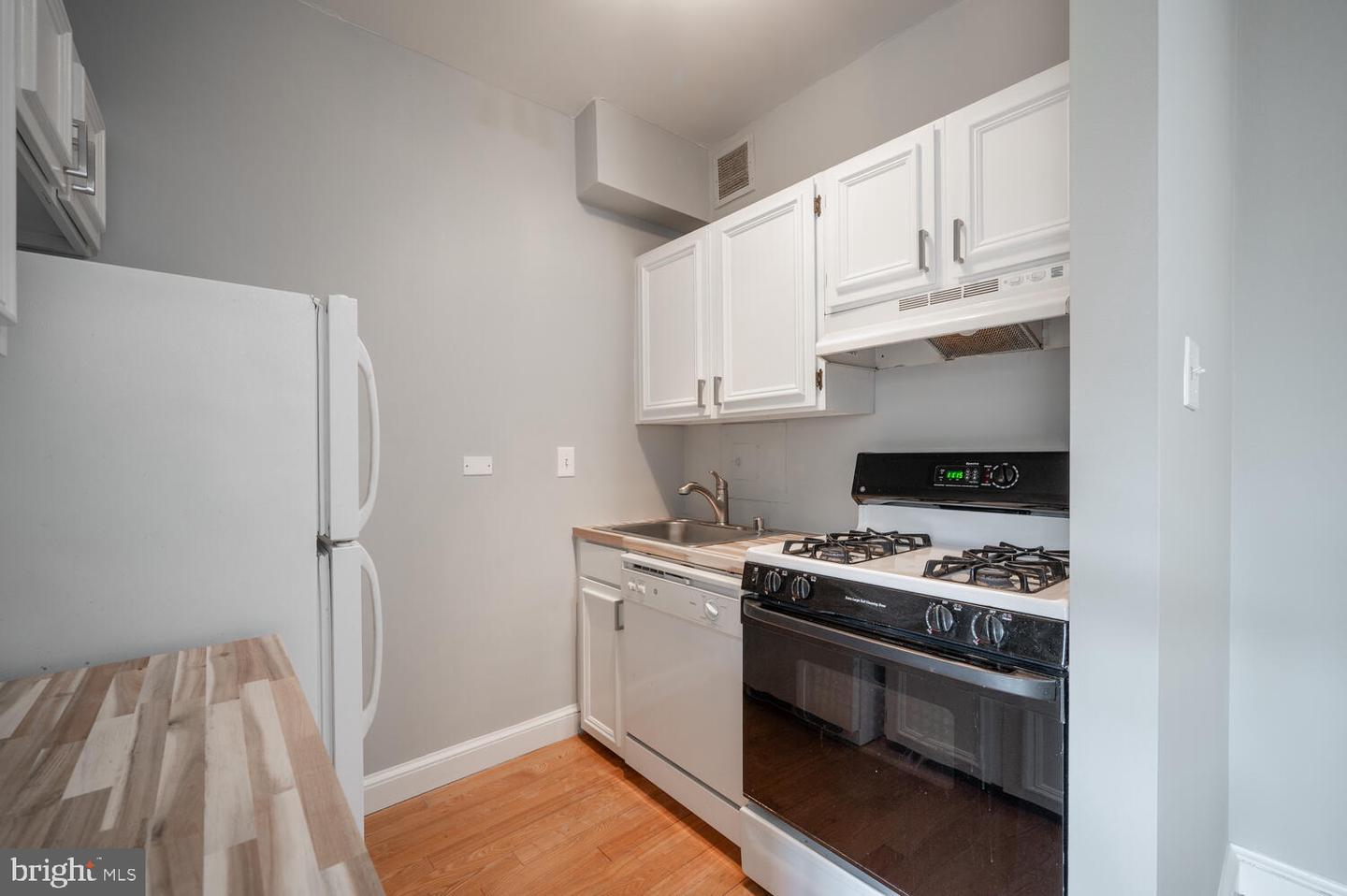 2755 ORDWAY ST NW #104, WASHINGTON, District Of Columbia 20008, ,1 BathroomBathrooms,Residential,For sale,2755 ORDWAY ST NW #104,DCDC2169600 MLS # DCDC2169600