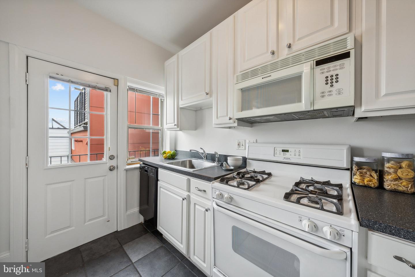 1833 S ST NW #43, WASHINGTON, District Of Columbia 20009, 1 Bedroom Bedrooms, ,1 BathroomBathrooms,Residential,For sale,1833 S ST NW #43,DCDC2161008 MLS # DCDC2161008