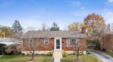 140 WOOD AVE, WINCHESTER, Virginia 22601, 3 Bedrooms Bedrooms, ,2 BathroomsBathrooms,Residential,For sale,140 WOOD AVE,VAWI2006682 MLS # VAWI2006682