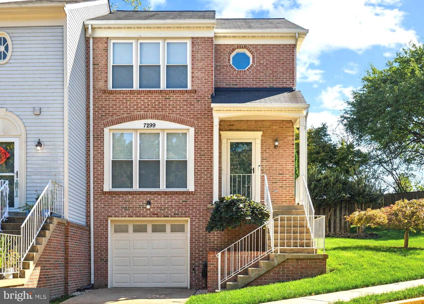 7299 OLDE LANTERN WAY, SPRINGFIELD, Virginia 22152, 3 Bedrooms Bedrooms, ,2 BathroomsBathrooms,Residential,For sale,7299 OLDE LANTERN WAY,VAFX2208646 MLS # VAFX2208646