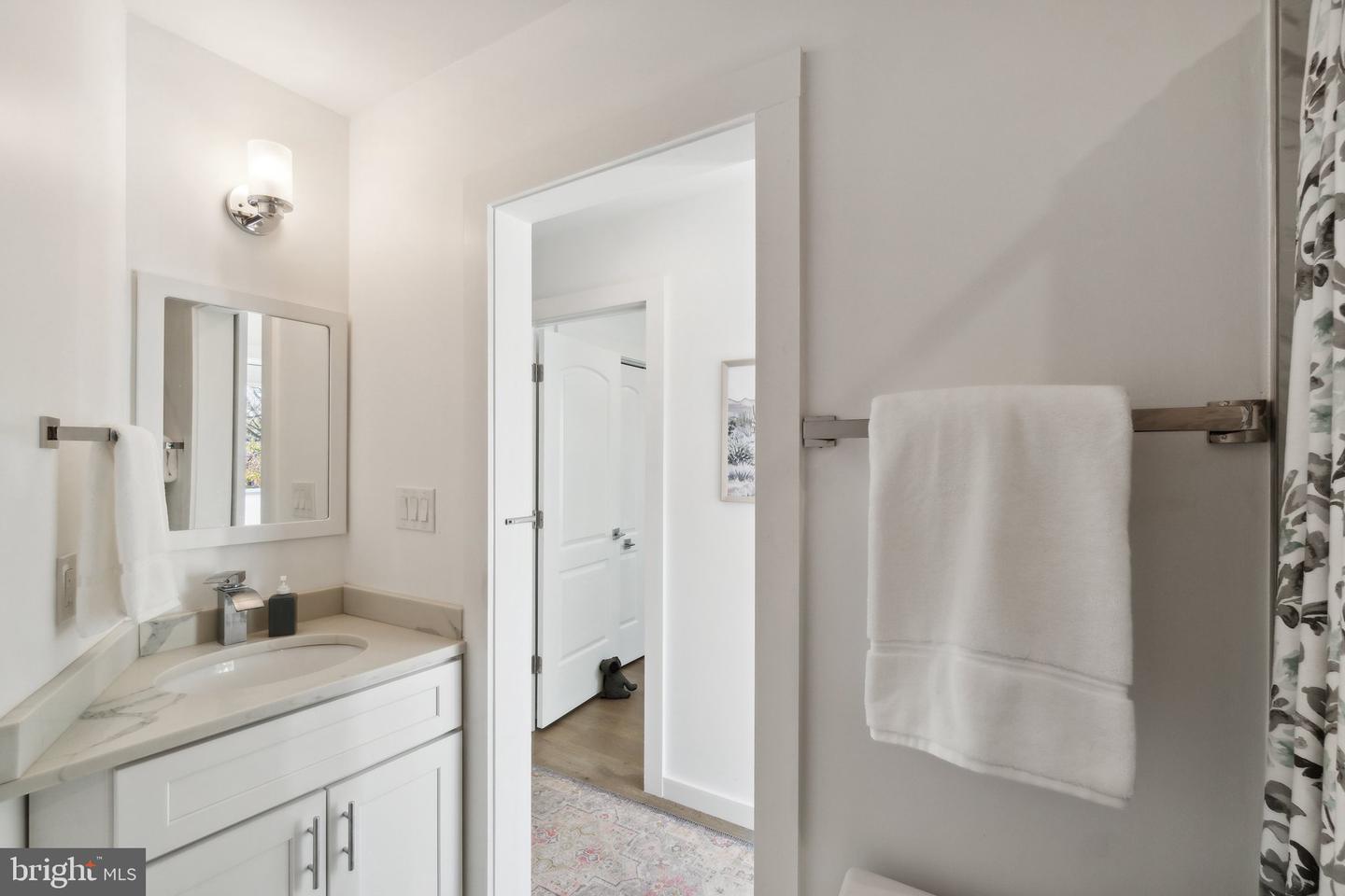 1201 POTOMAC AVE SE #2, WASHINGTON, District Of Columbia 20003, 3 Bedrooms Bedrooms, 6 Rooms Rooms,3 BathroomsBathrooms,Residential,For sale,1201 POTOMAC AVE SE #2,DCDC2166958 MLS # DCDC2166958