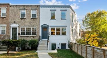 1201 POTOMAC AVE SE #2, WASHINGTON, District Of Columbia 20003, 3 Bedrooms Bedrooms, 6 Rooms Rooms,3 BathroomsBathrooms,Residential,For sale,1201 POTOMAC AVE SE #2,DCDC2166958 MLS # DCDC2166958