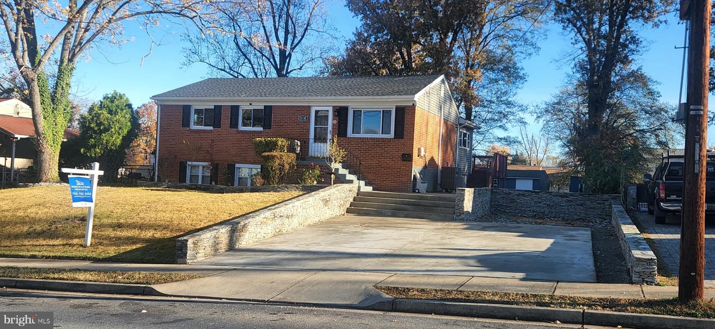 1530 FLORIDA AVE, WOODBRIDGE, Virginia 22191, 5 Bedrooms Bedrooms, ,3 BathroomsBathrooms,Residential,For sale,1530 FLORIDA AVE,VAPW2083182 MLS # VAPW2083182