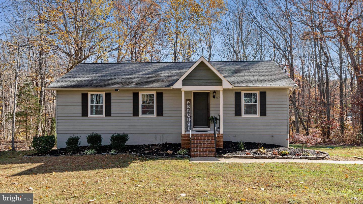 12911 TRAPP DR, SPOTSYLVANIA, Virginia 22551, 4 Bedrooms Bedrooms, ,3 BathroomsBathrooms,Residential,For sale,12911 TRAPP DR,VASP2029268 MLS # VASP2029268