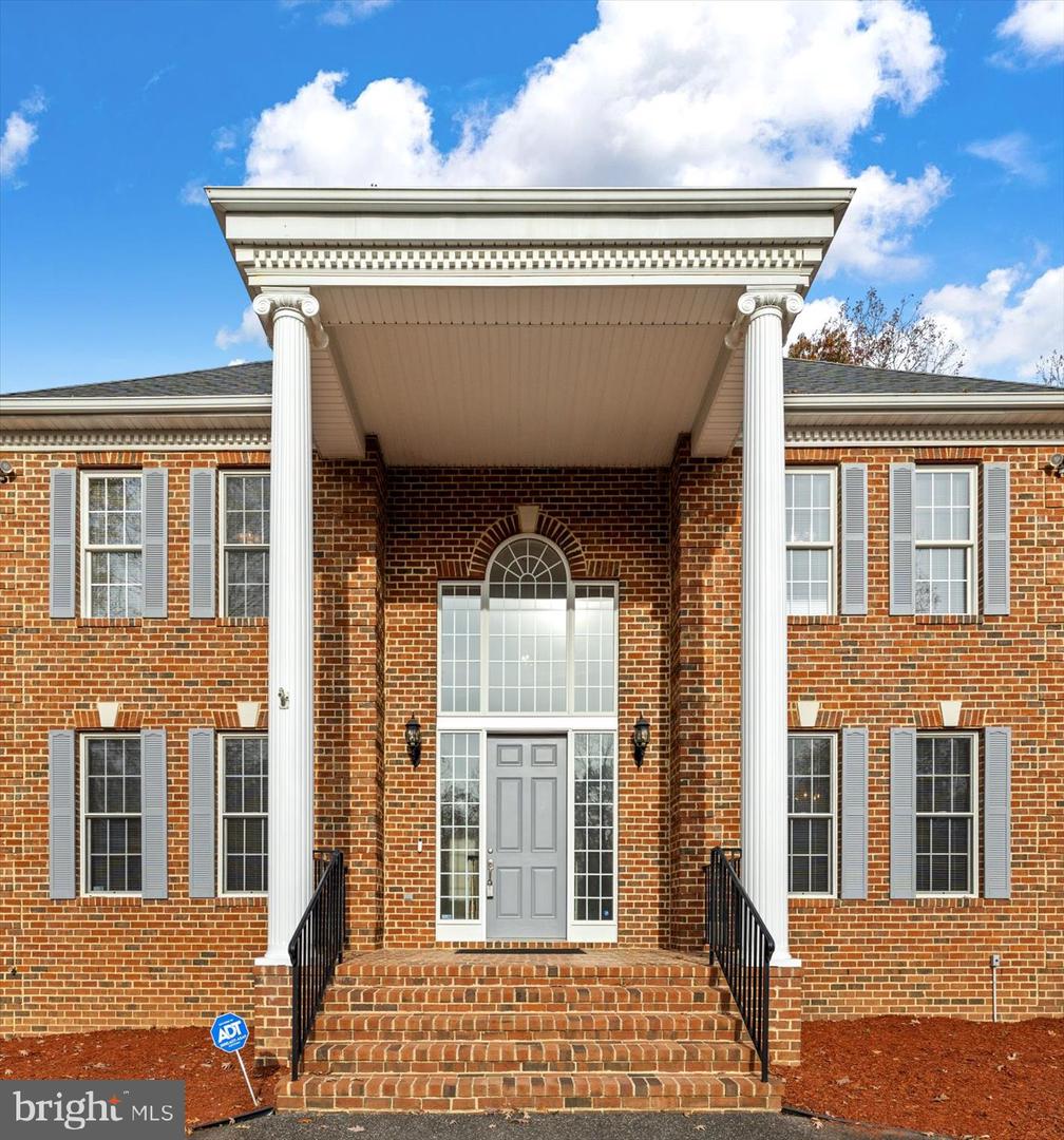 9502 TRENTHAM TRL, FREDERICKSBURG, Virginia 22407, 4 Bedrooms Bedrooms, ,3 BathroomsBathrooms,Residential,For sale,9502 TRENTHAM TRL,VASP2029288 MLS # VASP2029288