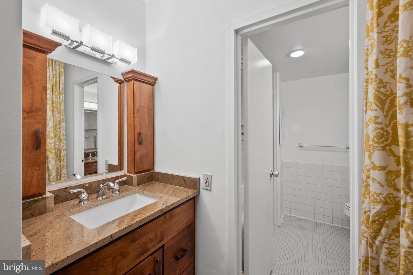 4100 CATHEDRAL AVE NW #PH-6, WASHINGTON, District Of Columbia 20016, 2 Bedrooms Bedrooms, ,1 BathroomBathrooms,Residential,For sale,4100 CATHEDRAL AVE NW #PH-6,DCDC2169380 MLS # DCDC2169380