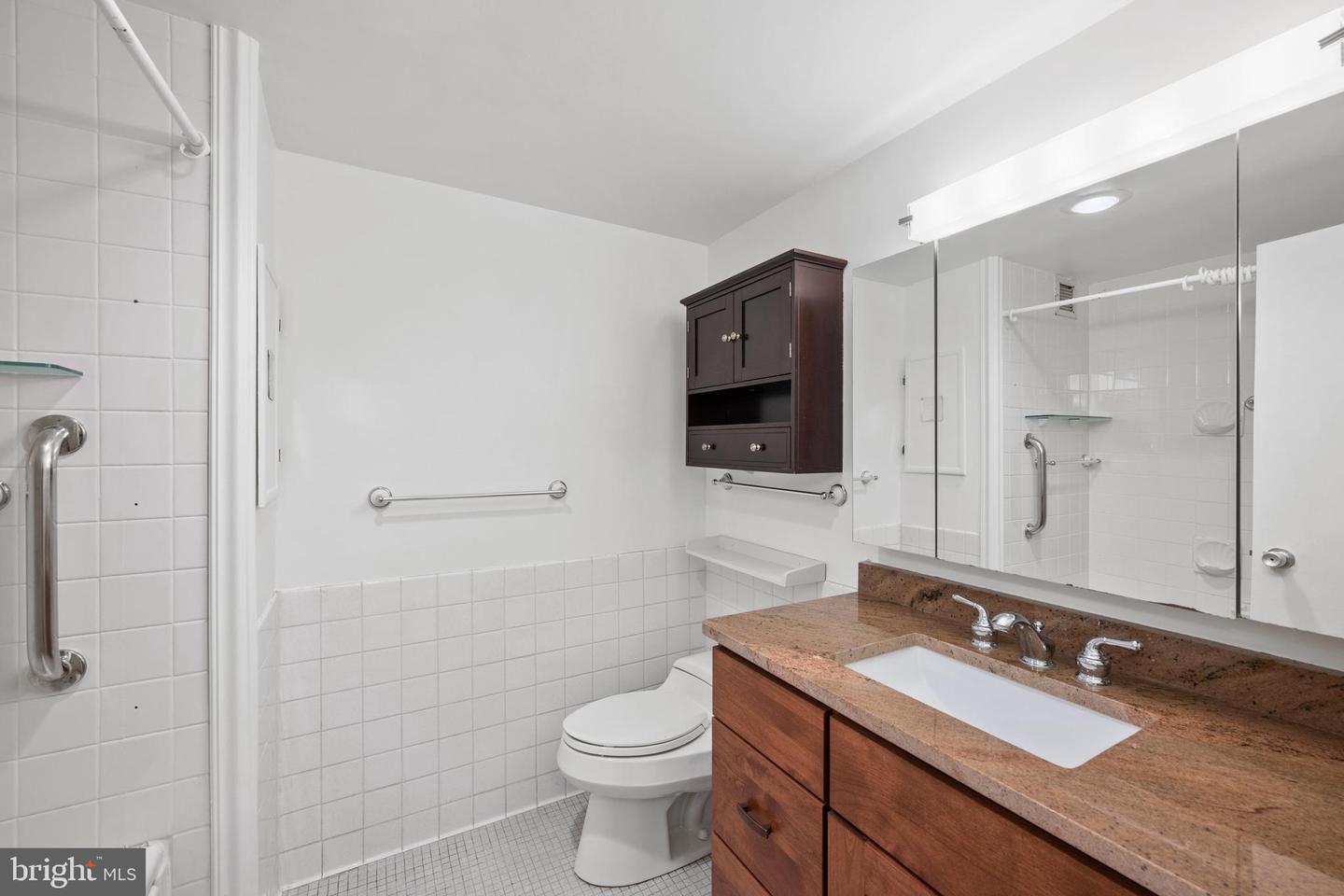 4100 CATHEDRAL AVE NW #PH-6, WASHINGTON, District Of Columbia 20016, 2 Bedrooms Bedrooms, ,1 BathroomBathrooms,Residential,For sale,4100 CATHEDRAL AVE NW #PH-6,DCDC2169380 MLS # DCDC2169380