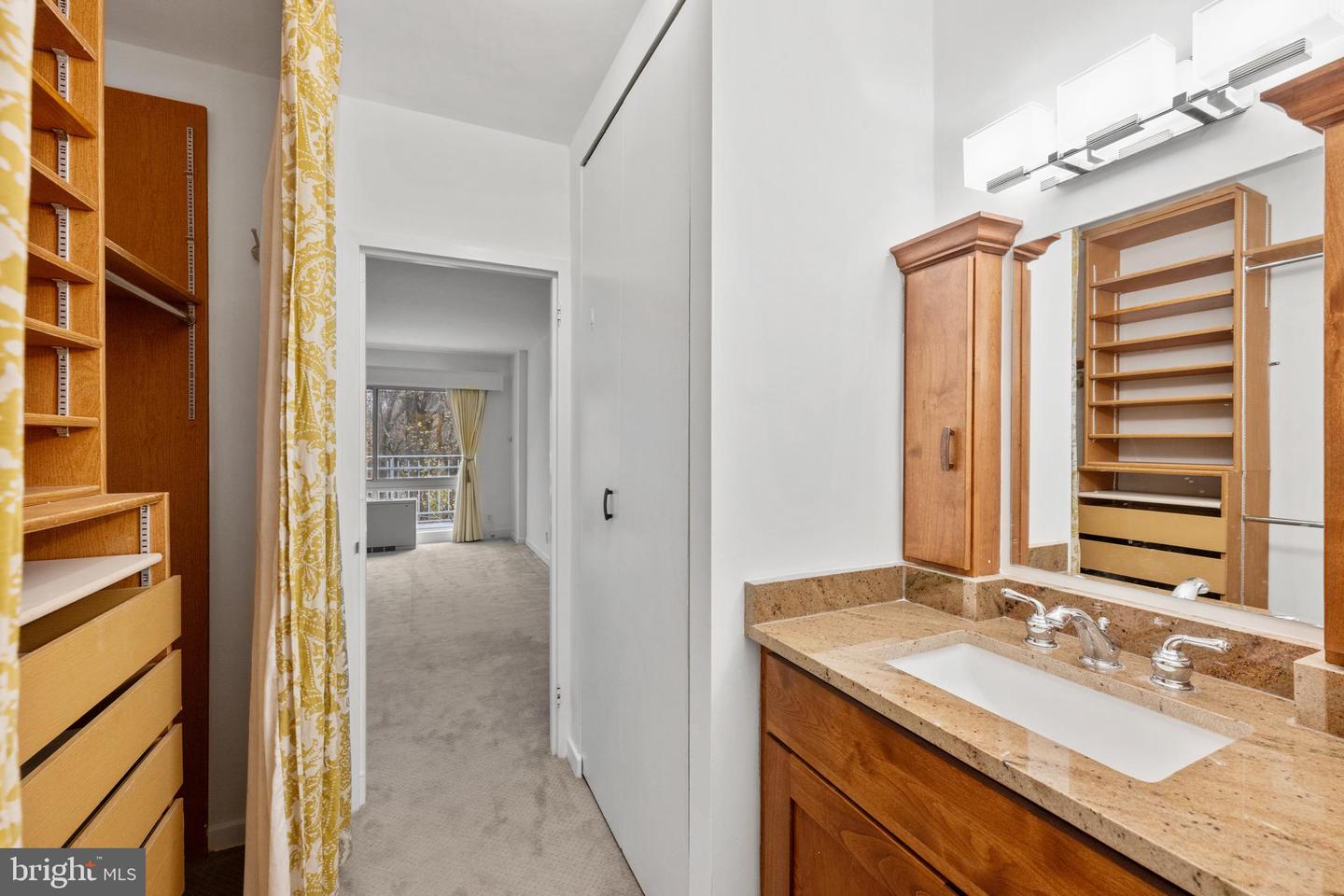 4100 CATHEDRAL AVE NW #PH-6, WASHINGTON, District Of Columbia 20016, 2 Bedrooms Bedrooms, ,1 BathroomBathrooms,Residential,For sale,4100 CATHEDRAL AVE NW #PH-6,DCDC2169380 MLS # DCDC2169380