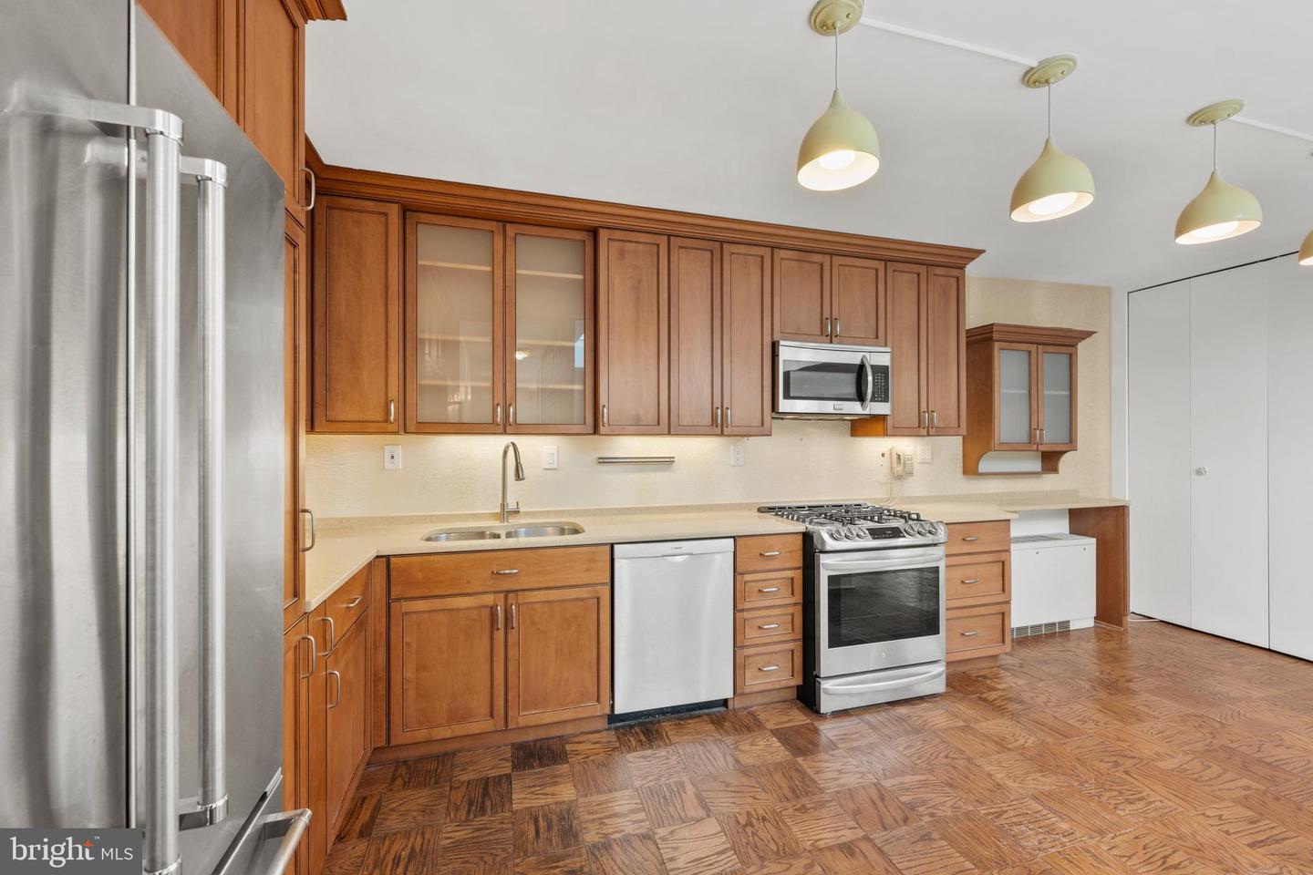 4100 CATHEDRAL AVE NW #PH-6, WASHINGTON, District Of Columbia 20016, 2 Bedrooms Bedrooms, ,1 BathroomBathrooms,Residential,For sale,4100 CATHEDRAL AVE NW #PH-6,DCDC2169380 MLS # DCDC2169380