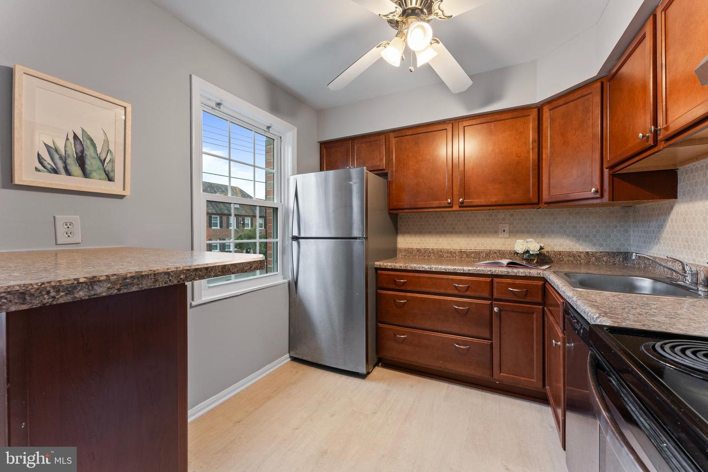 3824 V ST SE #101, WASHINGTON, District Of Columbia 20020, 2 Bedrooms Bedrooms, ,1 BathroomBathrooms,Residential,For sale,3824 V ST SE #101,DCDC2169592 MLS # DCDC2169592