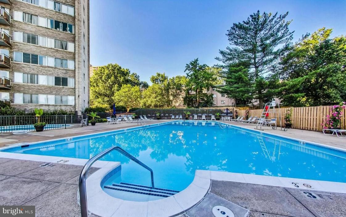 5340 HOLMES RUN PKWY #1510, ALEXANDRIA, Virginia 22304, 2 Bedrooms Bedrooms, ,1 BathroomBathrooms,Residential,For sale,5340 HOLMES RUN PKWY #1510,VAAX2037792 MLS # VAAX2037792