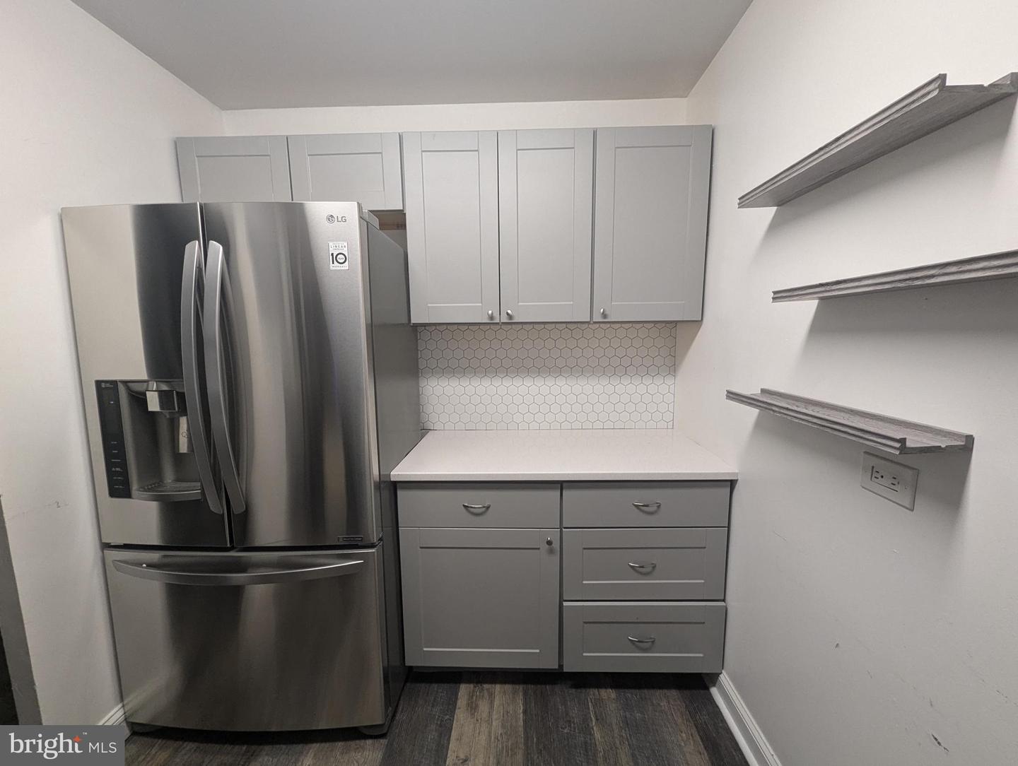 5340 HOLMES RUN PKWY #1510, ALEXANDRIA, Virginia 22304, 2 Bedrooms Bedrooms, ,1 BathroomBathrooms,Residential,For sale,5340 HOLMES RUN PKWY #1510,VAAX2037792 MLS # VAAX2037792