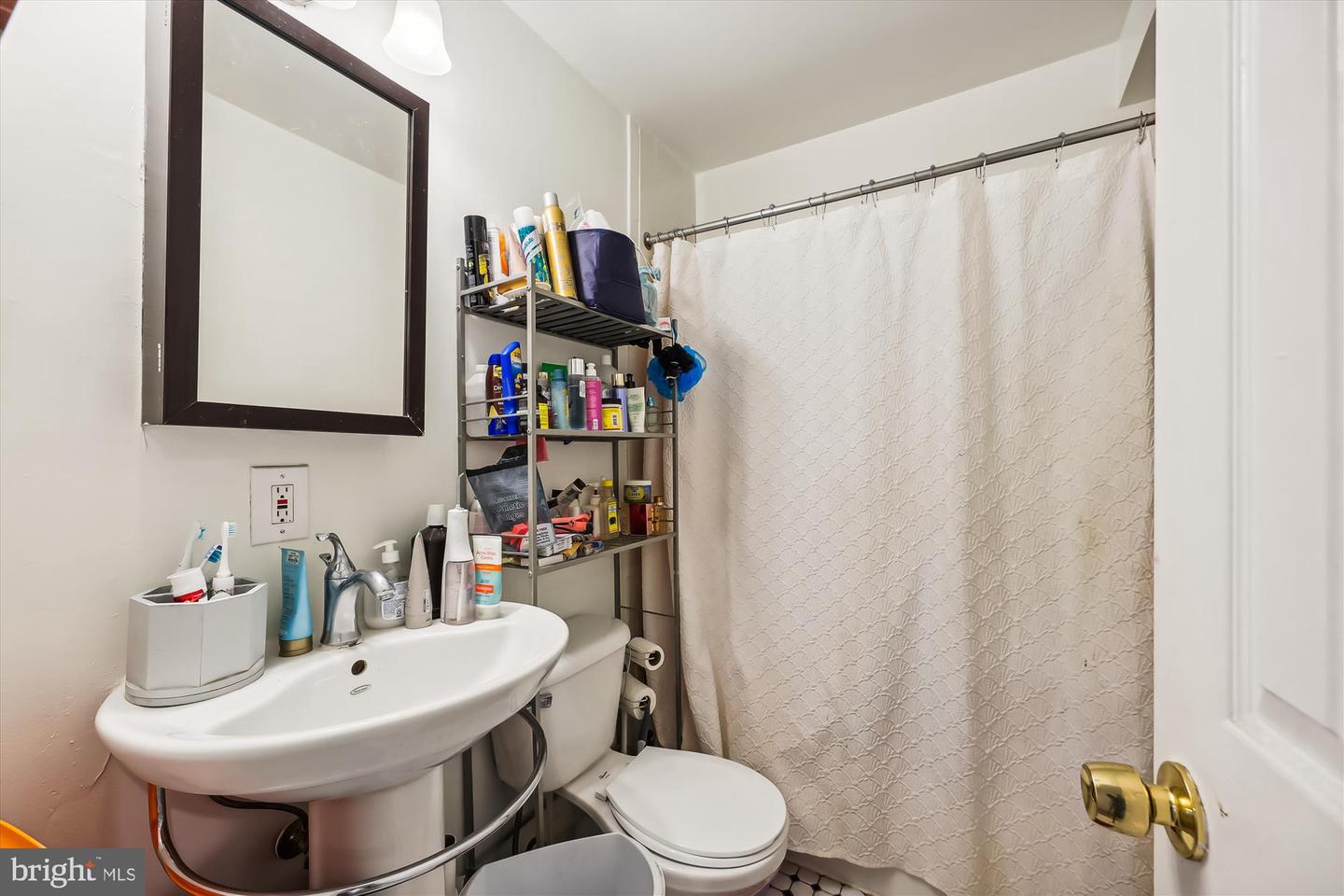 3426 16TH ST NW #T-1, WASHINGTON, District Of Columbia 20010, 1 Bedroom Bedrooms, ,1 BathroomBathrooms,Residential,For sale,3426 16TH ST NW #T-1,DCDC2165240 MLS # DCDC2165240