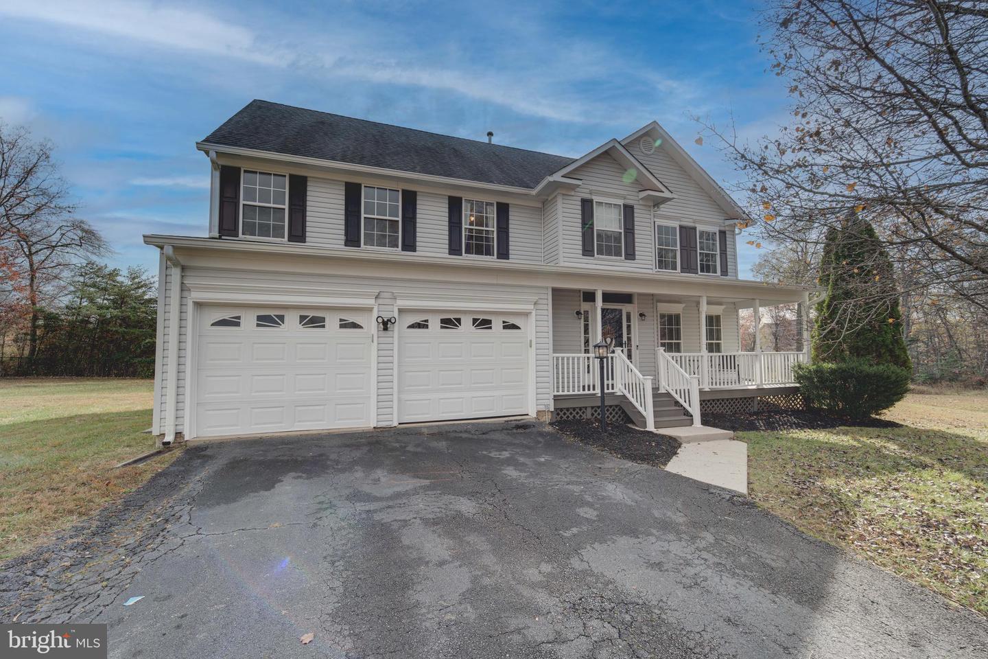 5417 QUANCE LN, WOODBRIDGE, Virginia 22193, 5 Bedrooms Bedrooms, ,3 BathroomsBathrooms,Residential,For sale,5417 QUANCE LN,VAPW2082450 MLS # VAPW2082450