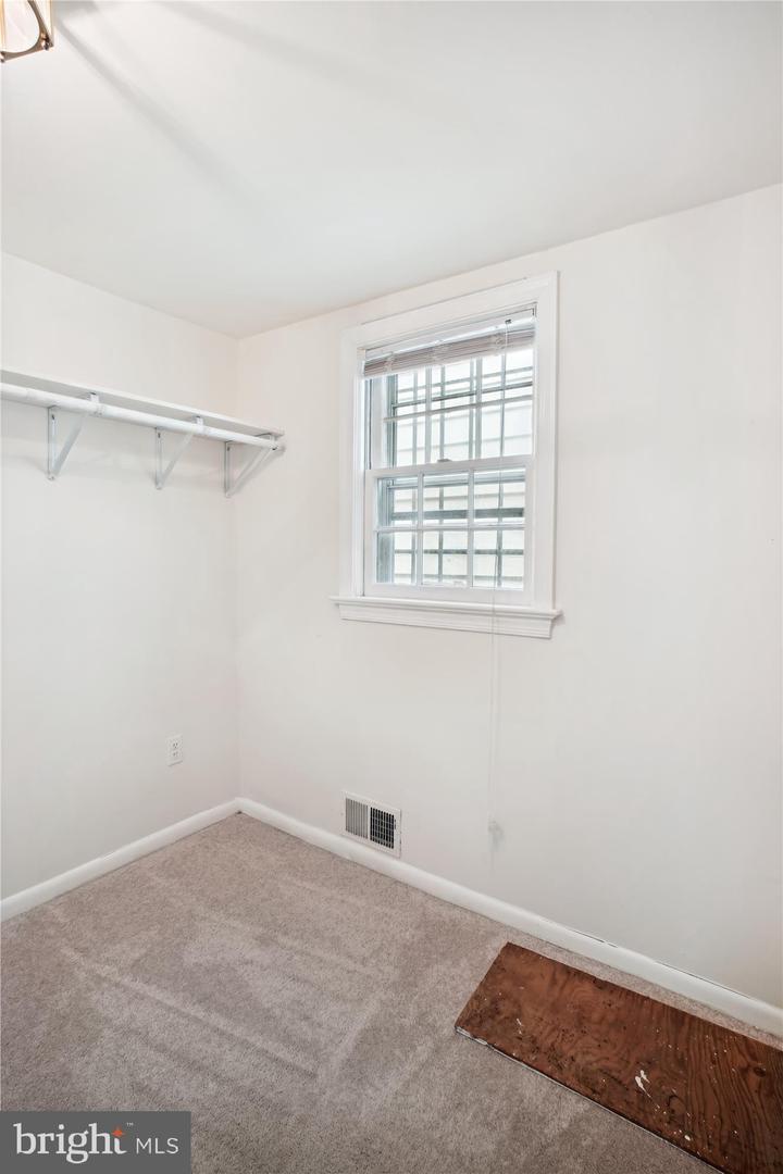 216 N PAYNE ST, ALEXANDRIA, Virginia 22314, 2 Bedrooms Bedrooms, ,1 BathroomBathrooms,Residential,For sale,216 N PAYNE ST,VAAX2039750 MLS # VAAX2039750