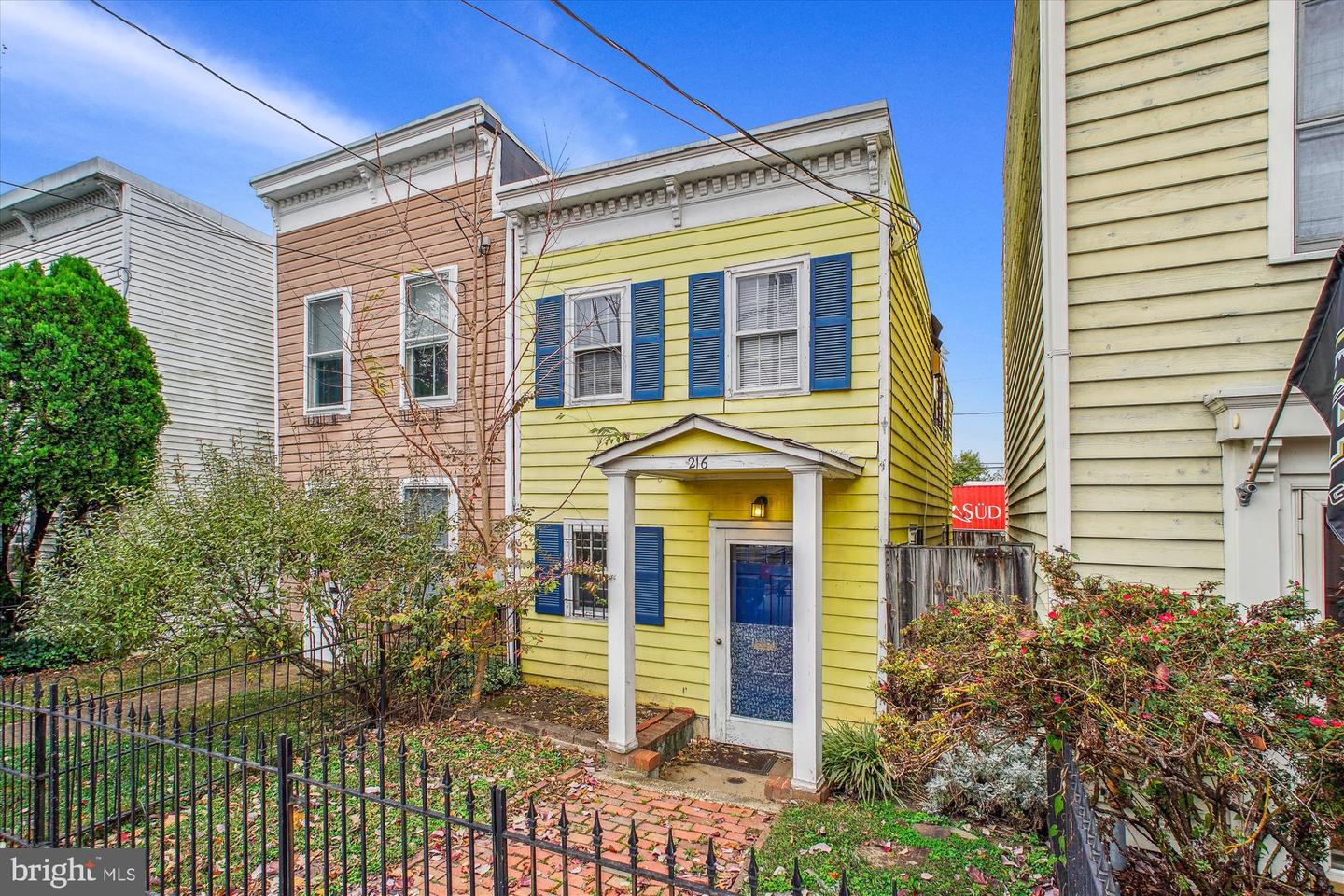 216 N PAYNE ST, ALEXANDRIA, Virginia 22314, 2 Bedrooms Bedrooms, ,1 BathroomBathrooms,Residential,For sale,216 N PAYNE ST,VAAX2039750 MLS # VAAX2039750