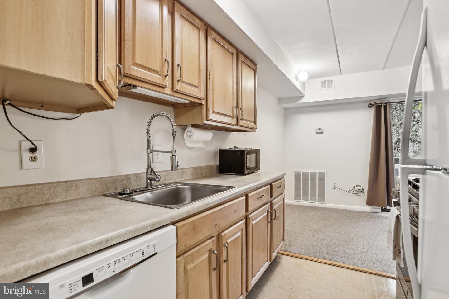 2316 FREETOWN CT #12C, RESTON, Virginia 20191, 3 Bedrooms Bedrooms, ,1 BathroomBathrooms,Residential,For sale,2316 FREETOWN CT #12C,VAFX2211632 MLS # VAFX2211632