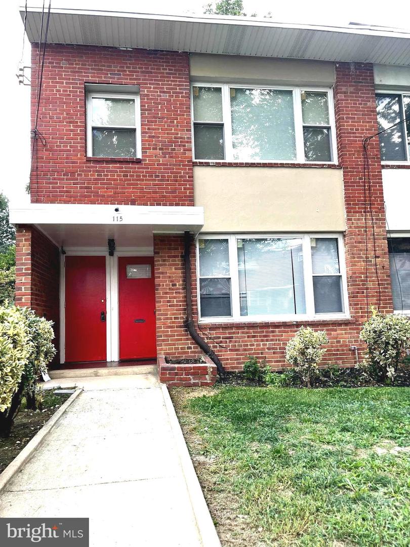 115 VICTOR ST NE, WASHINGTON, District Of Columbia 20011, 2 Bedrooms Bedrooms, 2 Rooms Rooms,2 BathroomsBathrooms,Residential,For sale,115 VICTOR ST NE,DCDC2157810 MLS # DCDC2157810