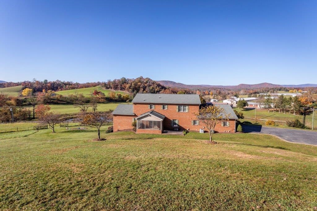 14620 HOPKINS GAP RD, FULKS RUN, Virginia 22830, 5 Bedrooms Bedrooms, ,4 BathroomsBathrooms,Residential,14620 HOPKINS GAP RD,659011 MLS # 659011