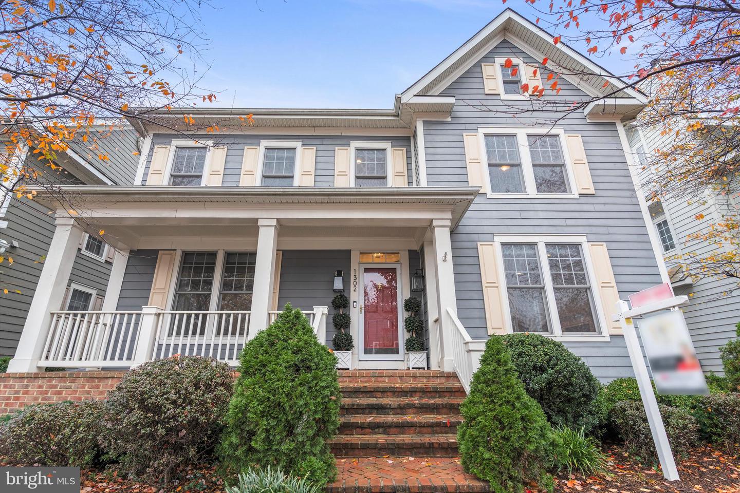 1302 S GLEBE RD, ARLINGTON, Virginia 22204, 5 Bedrooms Bedrooms, ,3 BathroomsBathrooms,Residential,For sale,1302 S GLEBE RD,VAAR2050434 MLS # VAAR2050434