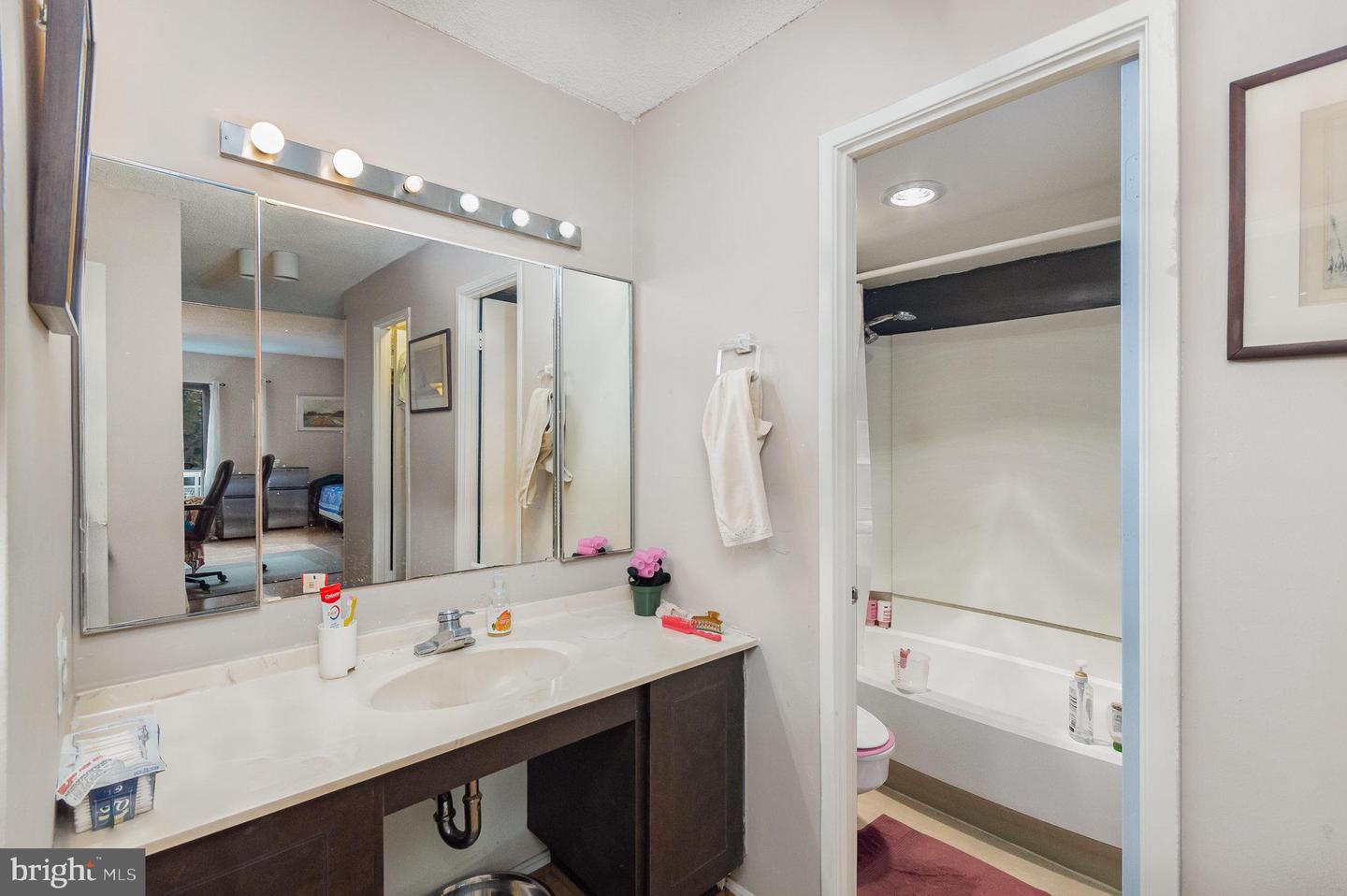 203 YOAKUM PKWY #603, ALEXANDRIA, Virginia 22304, 2 Bedrooms Bedrooms, ,2 BathroomsBathrooms,Residential,For sale,203 YOAKUM PKWY #603,VAAX2039614 MLS # VAAX2039614