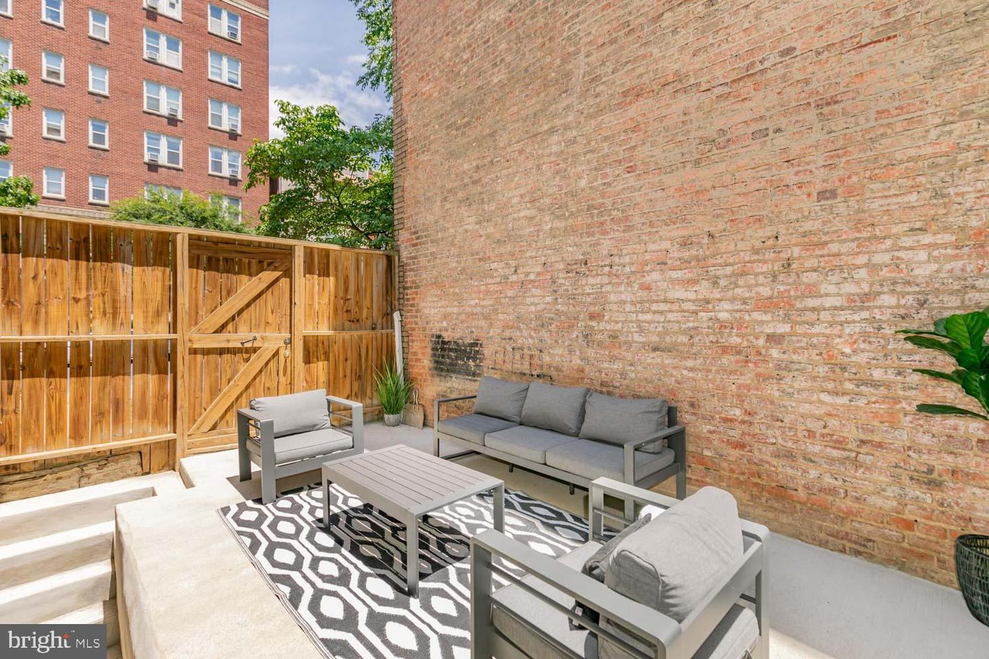 1634 S ST NW #2, WASHINGTON, District Of Columbia 20009, 2 Bedrooms Bedrooms, ,1 BathroomBathrooms,Residential,For sale,1634 S ST NW #2,DCDC2168890 MLS # DCDC2168890