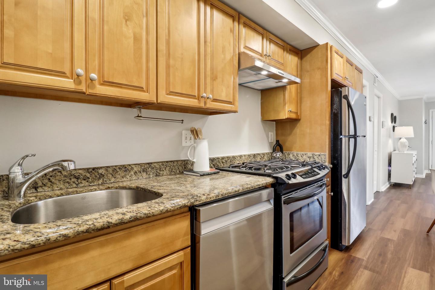 22 17TH ST SE, WASHINGTON, District Of Columbia 20003, 1 Bedroom Bedrooms, ,1 BathroomBathrooms,Residential,For sale,22 17TH ST SE,DCDC2169062 MLS # DCDC2169062