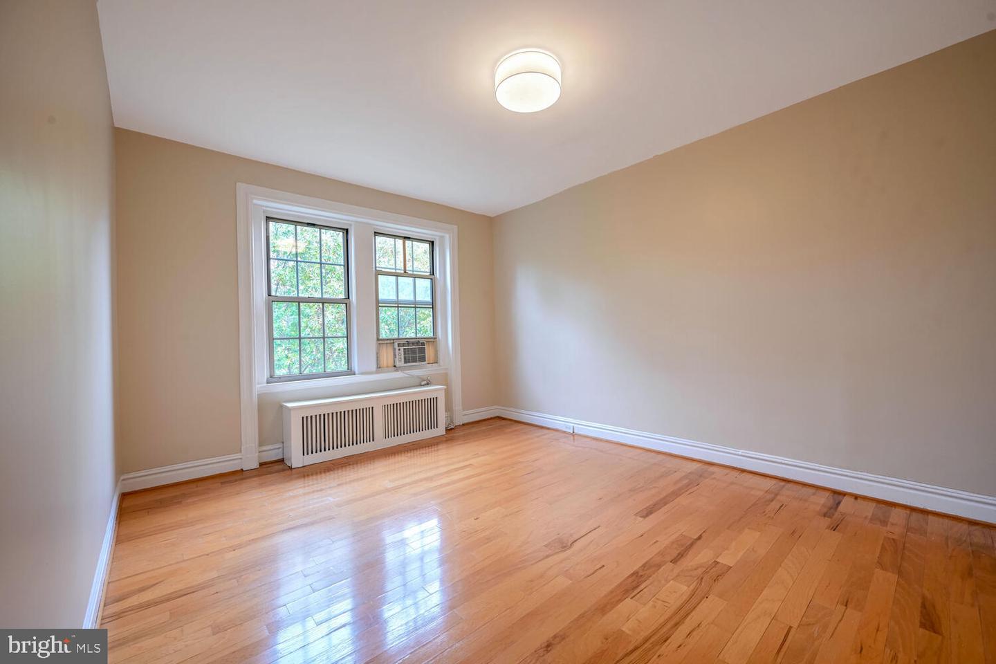 2854 CONNECTICUT AVE NW #40, WASHINGTON, District Of Columbia 20008, 2 Bedrooms Bedrooms, ,1 BathroomBathrooms,Residential,For sale,2854 CONNECTICUT AVE NW #40,DCDC2169388 MLS # DCDC2169388