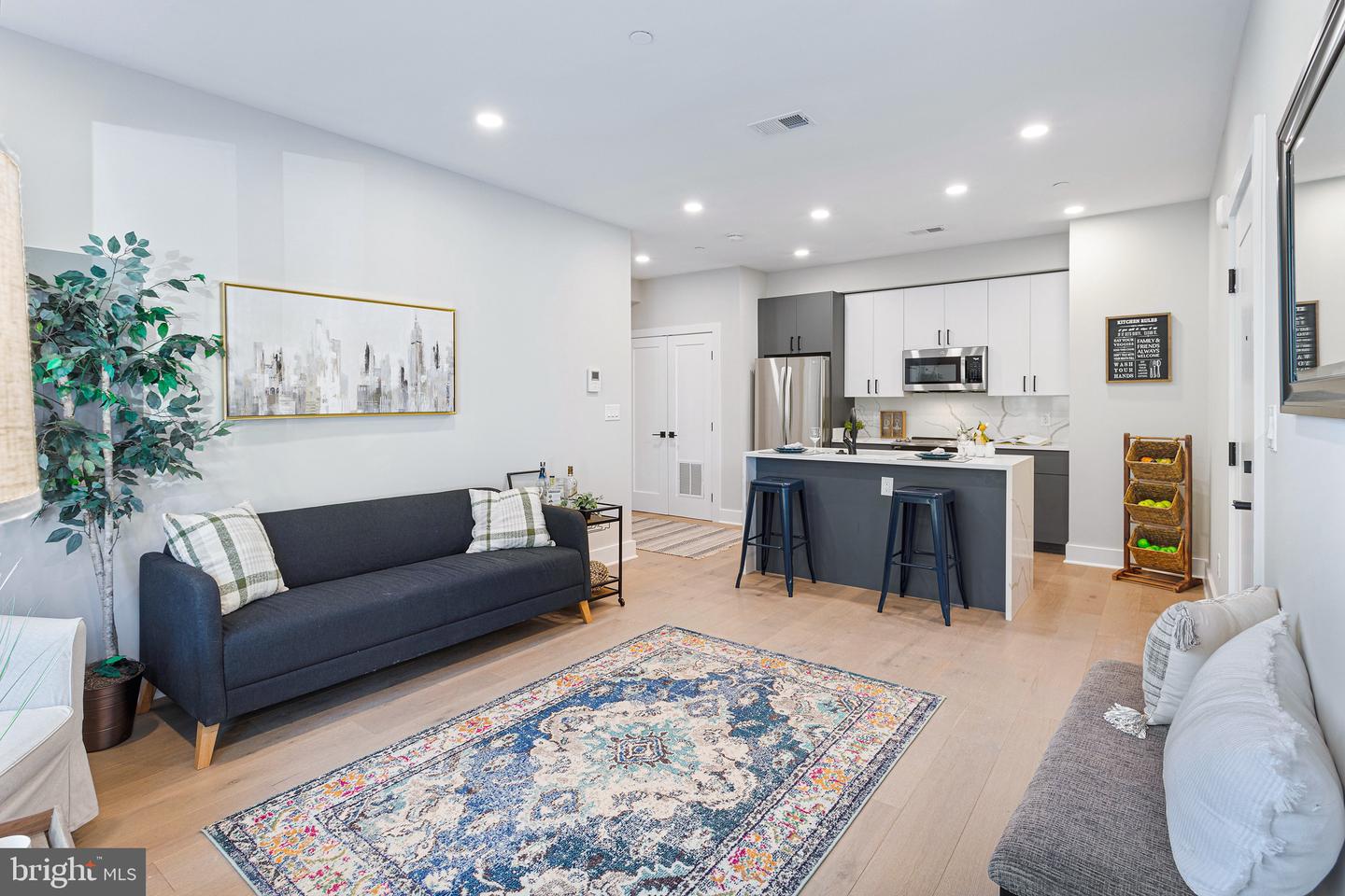 2209 M ST NE #UNIT 1, WASHINGTON, District Of Columbia 20002, 2 Bedrooms Bedrooms, ,1 BathroomBathrooms,Residential,For sale,2209 M ST NE #UNIT 1,DCDC2169470 MLS # DCDC2169470