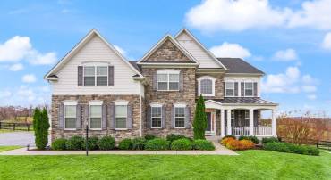 15104 LYNNFORD CT, WATERFORD, Virginia 20197, 7 Bedrooms Bedrooms, ,5 BathroomsBathrooms,Residential,For sale,15104 LYNNFORD CT,VALO2084182 MLS # VALO2084182