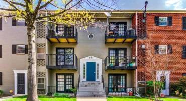 5913 MAYFLOWER CT #101, ALEXANDRIA, Virginia 22312, 2 Bedrooms Bedrooms, 4 Rooms Rooms,1 BathroomBathrooms,Residential,For sale,5913 MAYFLOWER CT #101,VAAX2039792 MLS # VAAX2039792