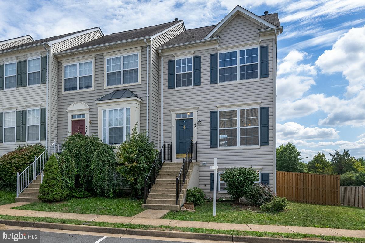 451 GINKGO TER NE, LEESBURG, Virginia 20176, 4 Bedrooms Bedrooms, ,3 BathroomsBathrooms,Residential,For sale,451 GINKGO TER NE,VALO2084262 MLS # VALO2084262