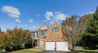 173 AUTUMN WIND CT, WARRENTON, Virginia 20186, 5 Bedrooms Bedrooms, ,5 BathroomsBathrooms,Residential,For sale,173 AUTUMN WIND CT,VAFQ2014786 MLS # VAFQ2014786