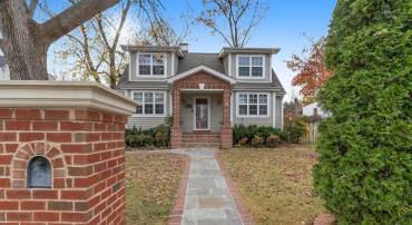 6825 BARRETT RD, FALLS CHURCH, Virginia 22042, 3 Bedrooms Bedrooms, ,3 BathroomsBathrooms,Residential,For sale,6825 BARRETT RD,VAFX2198252 MLS # VAFX2198252