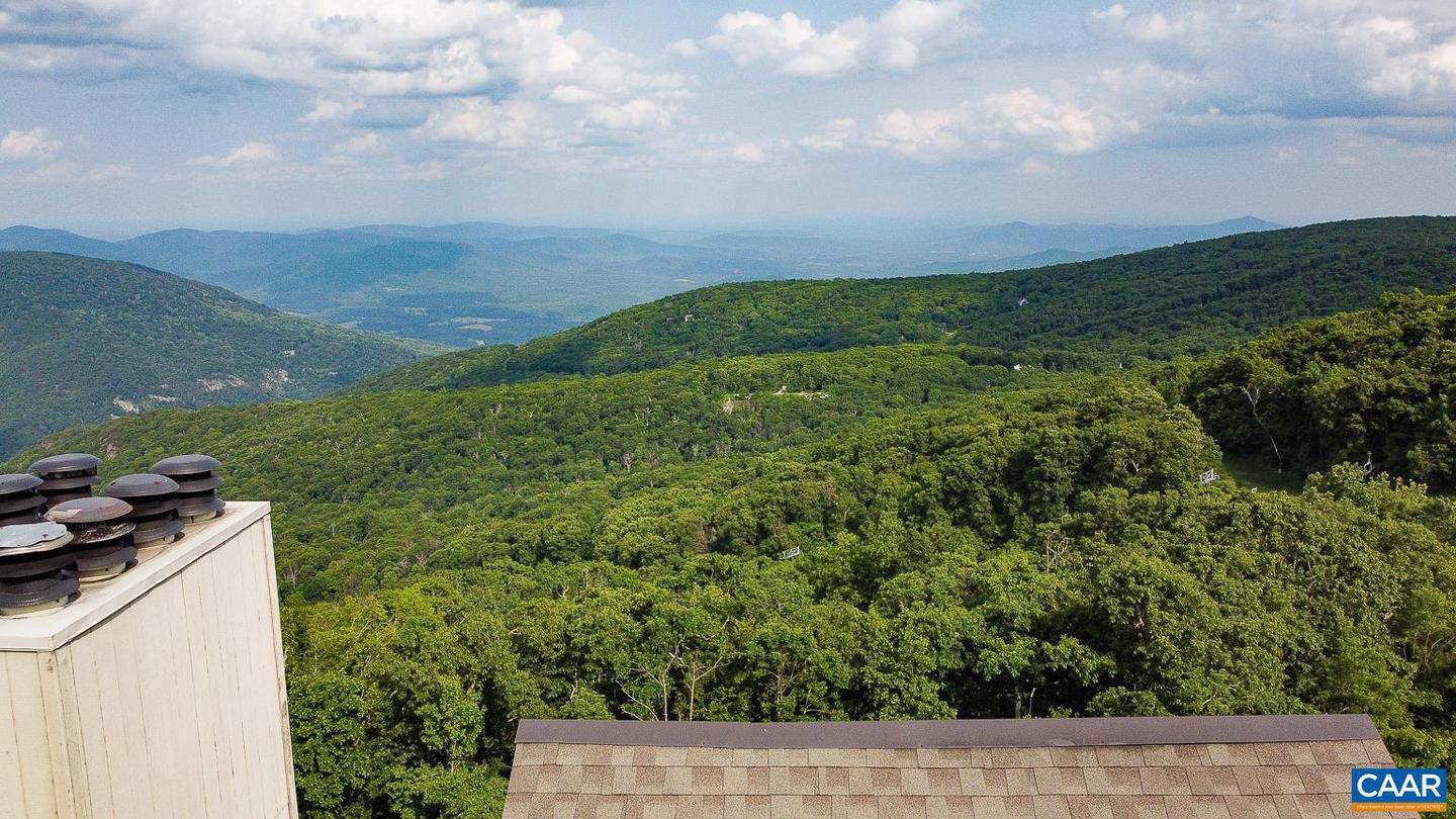 1460 LEDGES CONDOS, WINTERGREEN RESORT, Virginia 22967, 3 Bedrooms Bedrooms, ,3 BathroomsBathrooms,Residential,For sale,1460 LEDGES CONDOS,659029 MLS # 659029