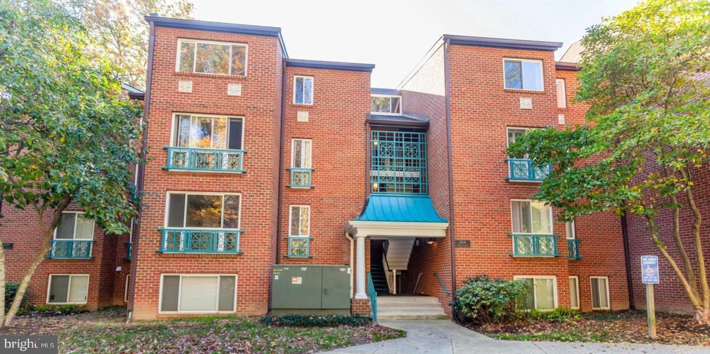 11841 SHIRE CT #32C, RESTON, Virginia 20191, 2 Bedrooms Bedrooms, ,1 BathroomBathrooms,Residential,For sale,11841 SHIRE CT #32C,VAFX2211336 MLS # VAFX2211336