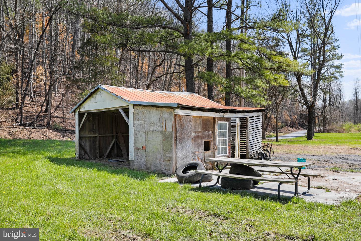 887 GAP RD, STRASBURG, Virginia 22657, 3 Bedrooms Bedrooms, ,1 BathroomBathrooms,Residential,For sale,887 GAP RD,VASH2009804 MLS # VASH2009804