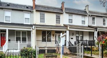 620 IRVING ST NW, WASHINGTON, District Of Columbia 20010, 3 Bedrooms Bedrooms, ,3 BathroomsBathrooms,Residential,For sale,620 IRVING ST NW,DCDC2168068 MLS # DCDC2168068