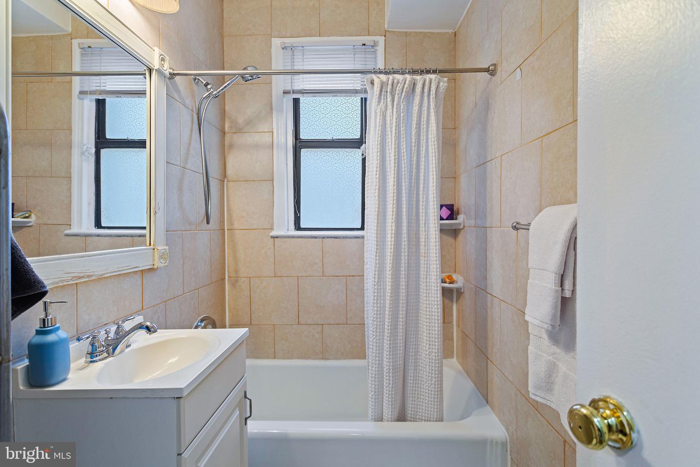 2515 K ST NW #211, WASHINGTON, District Of Columbia 20037, 1 Bedroom Bedrooms, ,1 BathroomBathrooms,Residential,For sale,2515 K ST NW #211,DCDC2169490 MLS # DCDC2169490