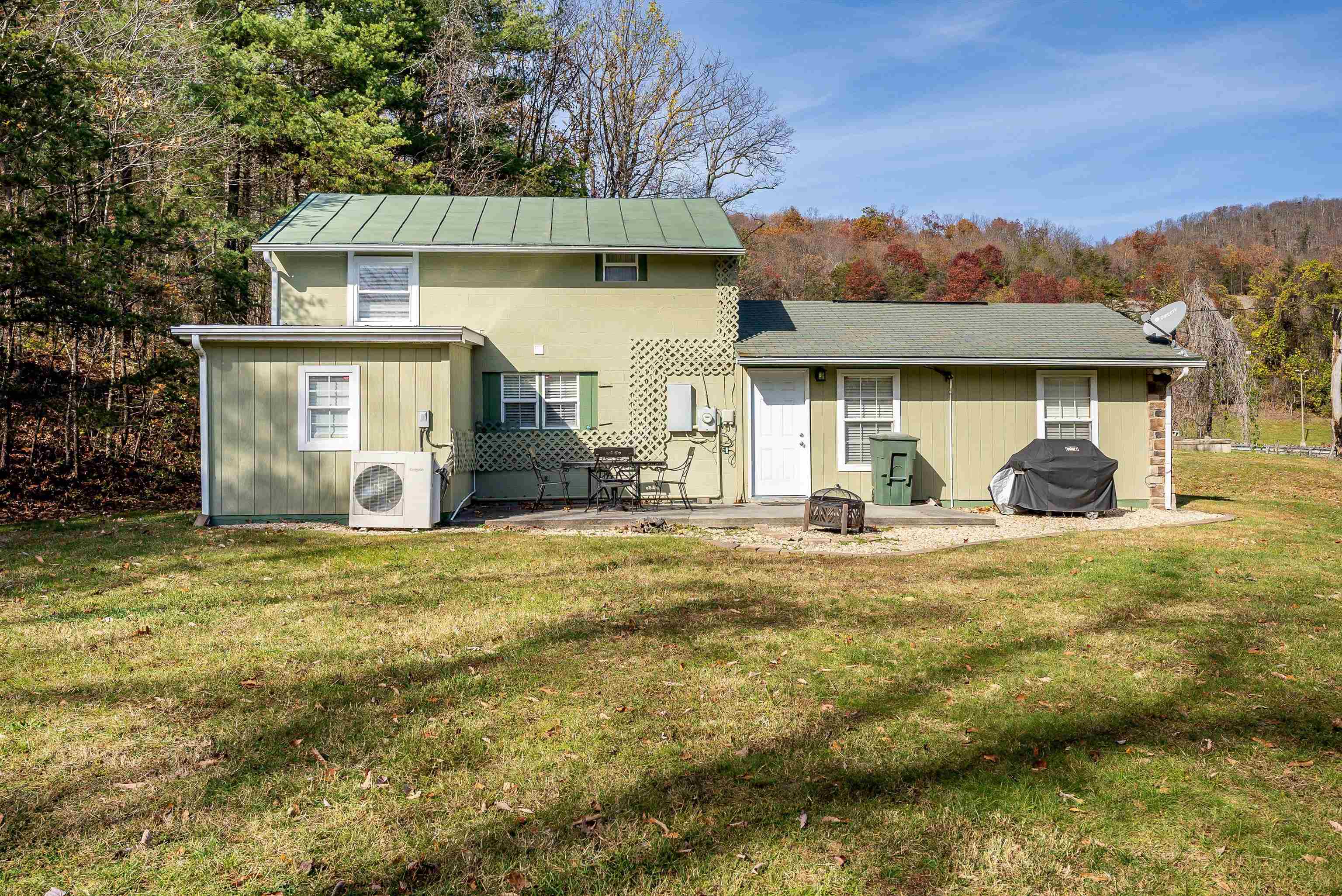 8879 US HWY 211 W, LURAY, Virginia 22835, 3 Bedrooms Bedrooms, ,1 BathroomBathrooms,Residential,Painters Mountain Place,8879 US HWY 211 W,659040 MLS # 659040