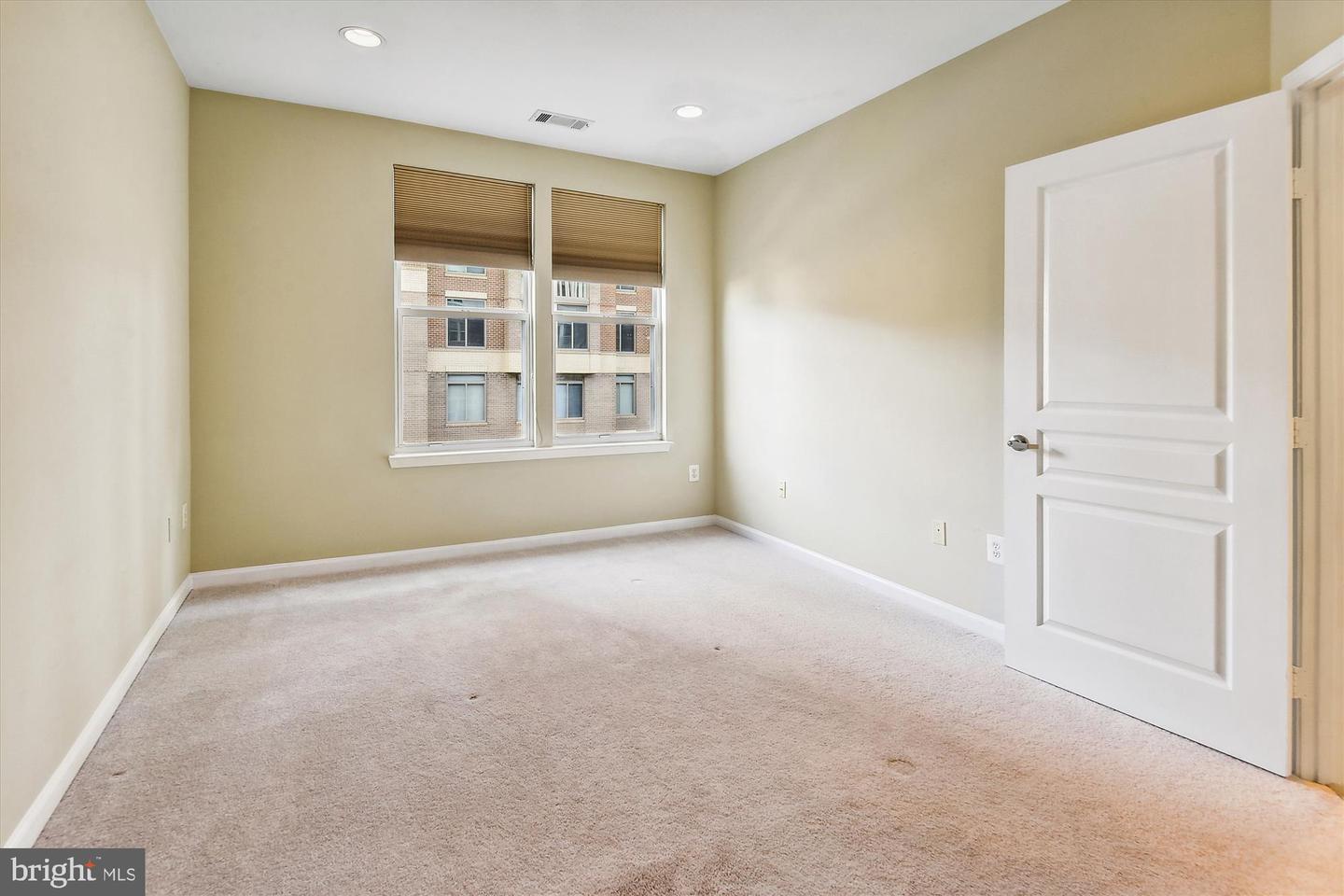 12000 MARKET ST #354, RESTON, Virginia 20190, 2 Bedrooms Bedrooms, ,2 BathroomsBathrooms,Residential,For sale,12000 MARKET ST #354,VAFX2206266 MLS # VAFX2206266