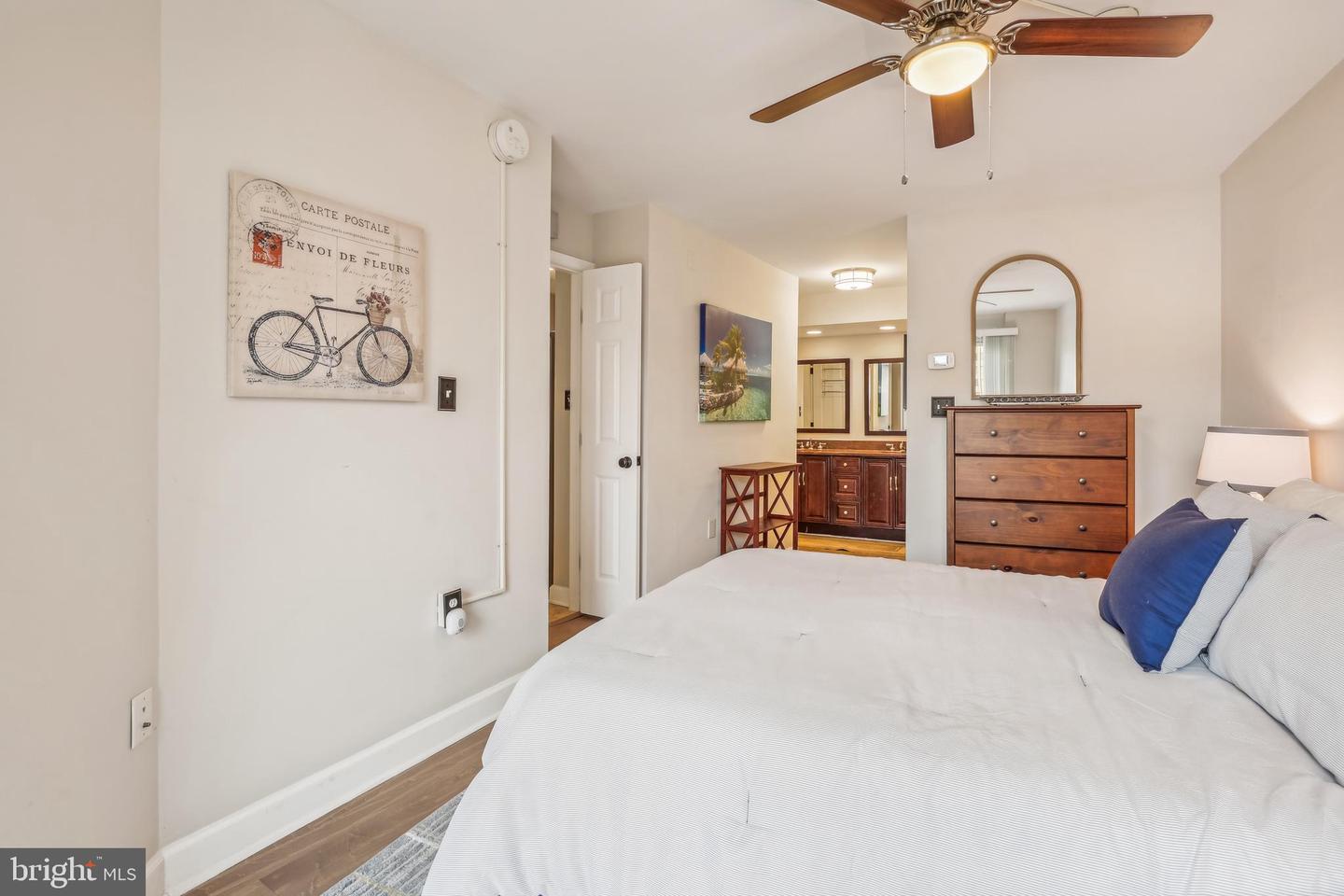 1239 NW VERMONT AVE NW #602, WASHINGTON, District Of Columbia 20005, 2 Bedrooms Bedrooms, 6 Rooms Rooms,2 BathroomsBathrooms,Residential,For sale,1239 NW VERMONT AVE NW #602,DCDC2169222 MLS # DCDC2169222