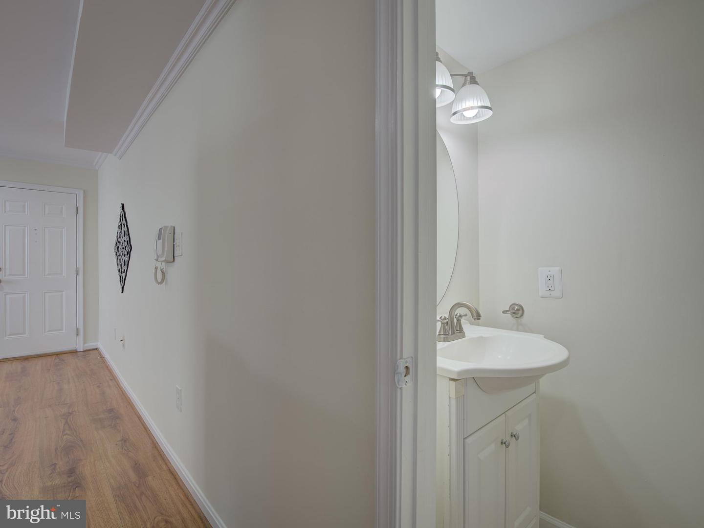 1310 CONGRESS ST SE #301, WASHINGTON, District Of Columbia 20032, 2 Bedrooms Bedrooms, ,1 BathroomBathrooms,Residential,For sale,1310 CONGRESS ST SE #301,DCDC2155966 MLS # DCDC2155966