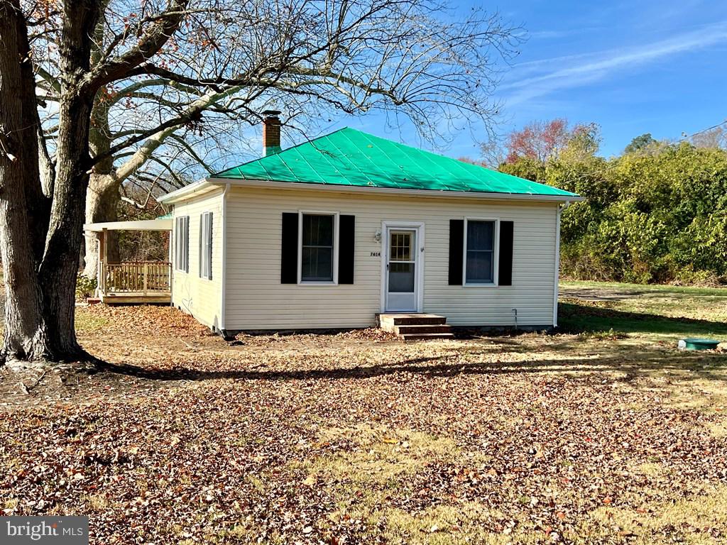 7614 RIVER RD, LANCASTER, Virginia 22503, 2 Bedrooms Bedrooms, ,1 BathroomBathrooms,Residential,For sale,7614 RIVER RD,VALV2000624 MLS # VALV2000624