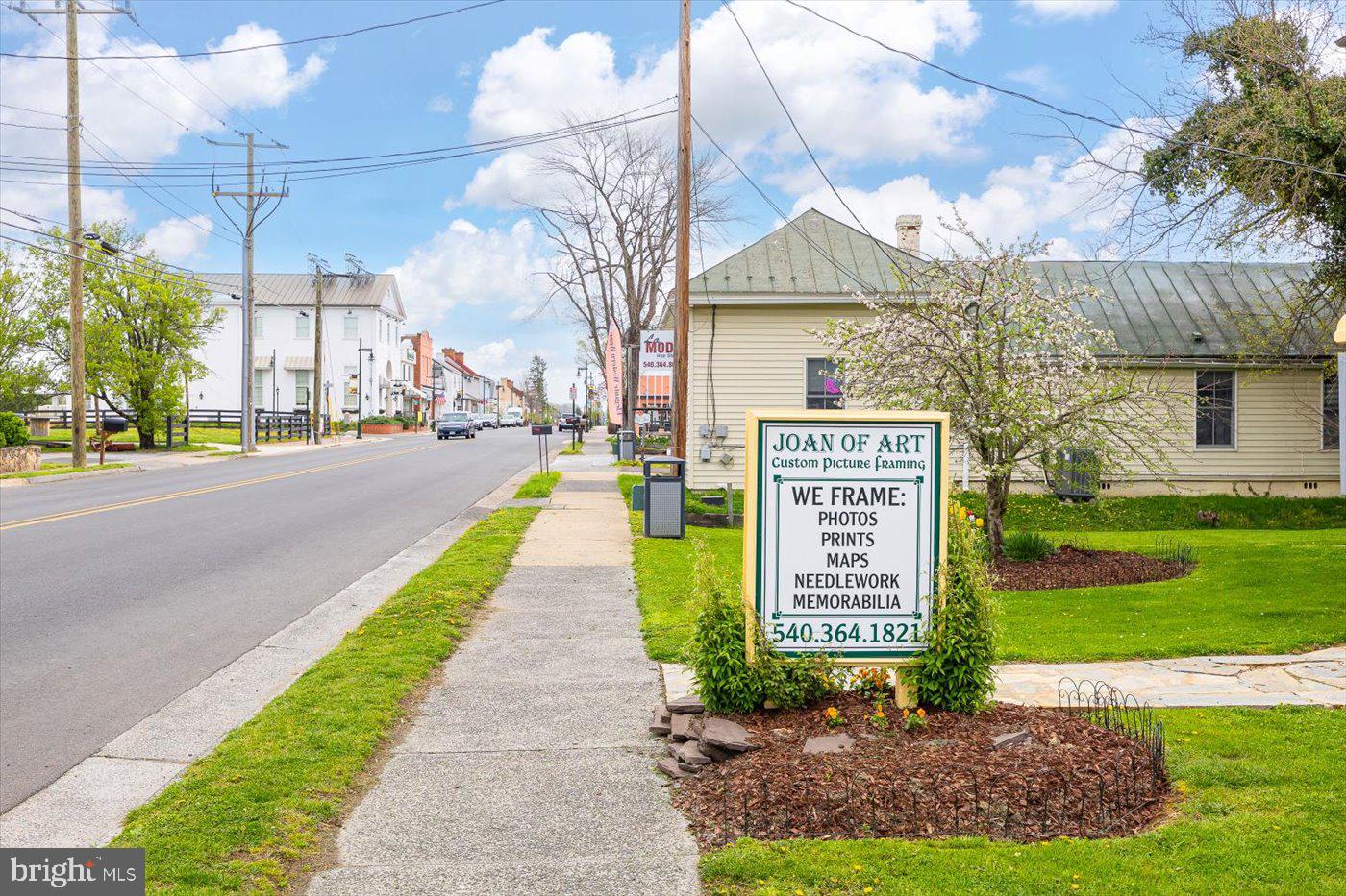 8387 W MAIN ST, MARSHALL, Virginia 20115, 3 Bedrooms Bedrooms, ,2 BathroomsBathrooms,Residential,For sale,8387 W MAIN ST,VAFQ2012062 MLS # VAFQ2012062